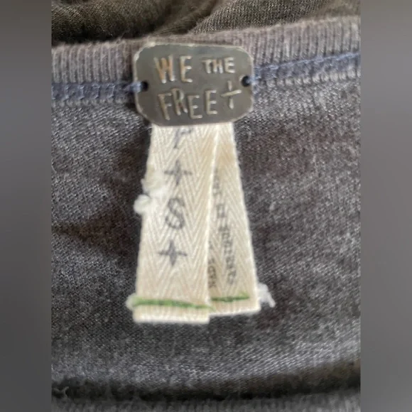 We The Free Dark Gray Muscle Tee w/ Grommets - Picture 6 of 6